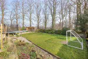 Photo 25- click for photo gallery